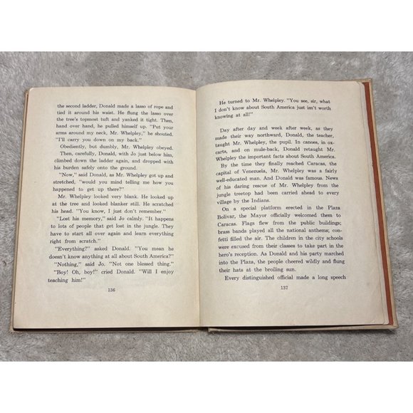 Donald Duck Sees South America Walt Disney Palmer 1945 Hardcover Storybook - Picture 13 of 13